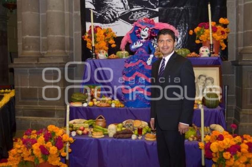 OFRENDA MONUMENTAL