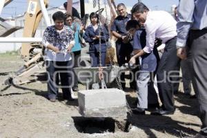 PRIMERA PIEDRA CENTRO ACUÁTICO DEL NORTE