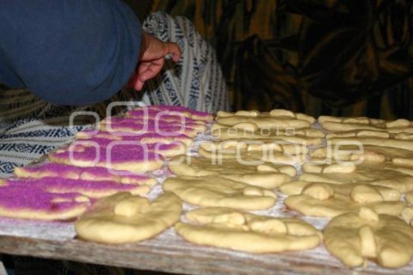 ELABORAN PAN DE MUERTO EN SANTA CATARINA