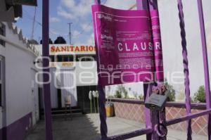 CIERRAN CALLE LOCATARIOS POR EXPROPIACIÓN DE BAÑOS