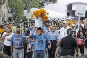 DÍA DE MUERTOS . PANTEÓN