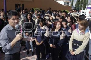 RIVERA INAUGURÓ GIMNASIO AL AIRE LIBRE