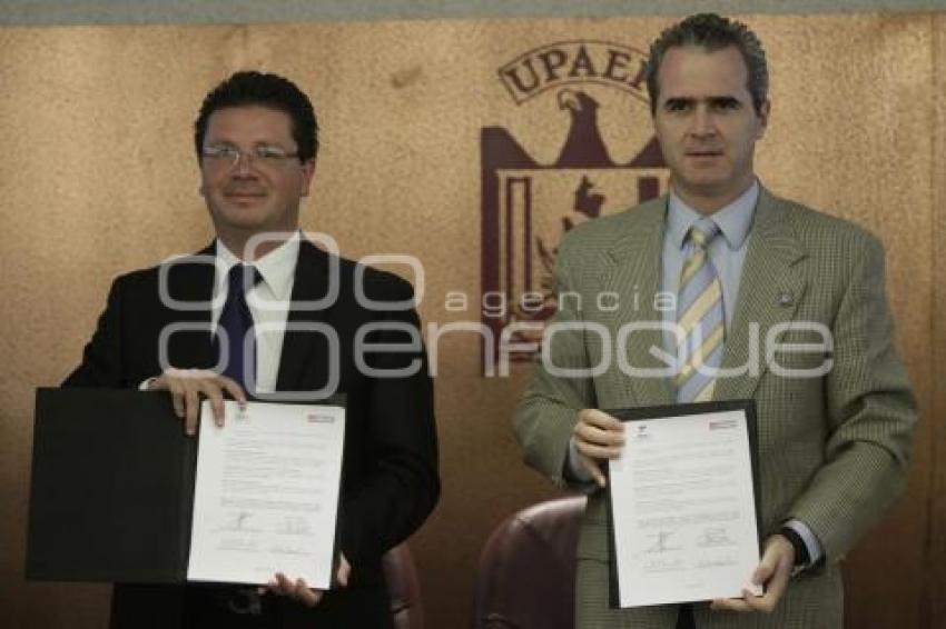 FIRMA CONVENIO SDRSOT-UPAEP