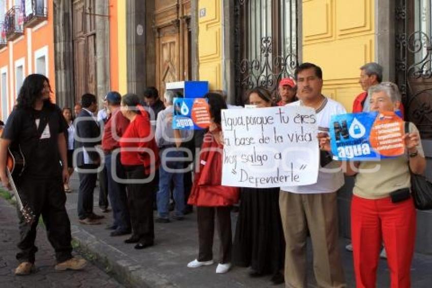 MANIFESTACIÓN CONTRA LA PRIVATIZACIÓN DEL AGUA