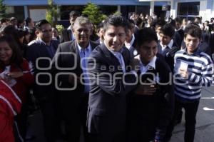 INAUGURA EDUARDO RIVERA AULA DE MEDIOS