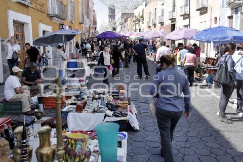 REUBICAN A COMERCIOS DE LOS SAPOS