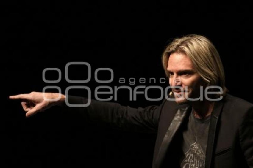 CIUDAD DE LAS IDEAS. ERIC WHITACRE