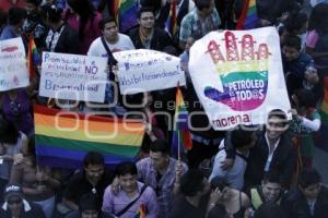 MARCHA ANUAL LÉSBICO-GAY