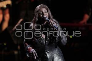 CONCIERTO . GLORIA GAYNOR