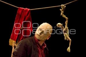 FESTIVAL DE TEATRO. FIGURENTHEATER WILDE & A VOGEL