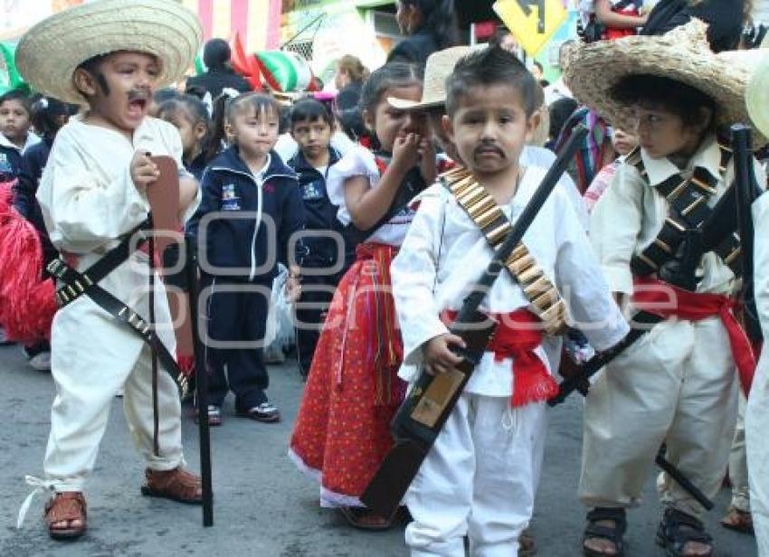 DESFILE ACATLÁN DE OSORIO