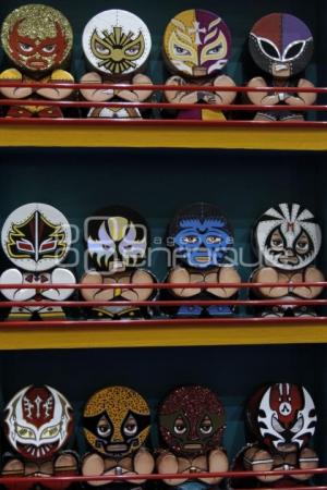 MUESTRA DE CARTELES DE LUCHA LIBRE