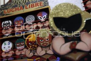 MUESTRA DE CARTELES DE LUCHA LIBRE