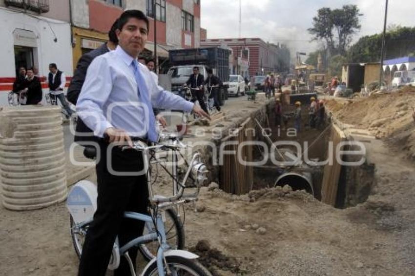 RIVERA SUPERVISÓ OBRA