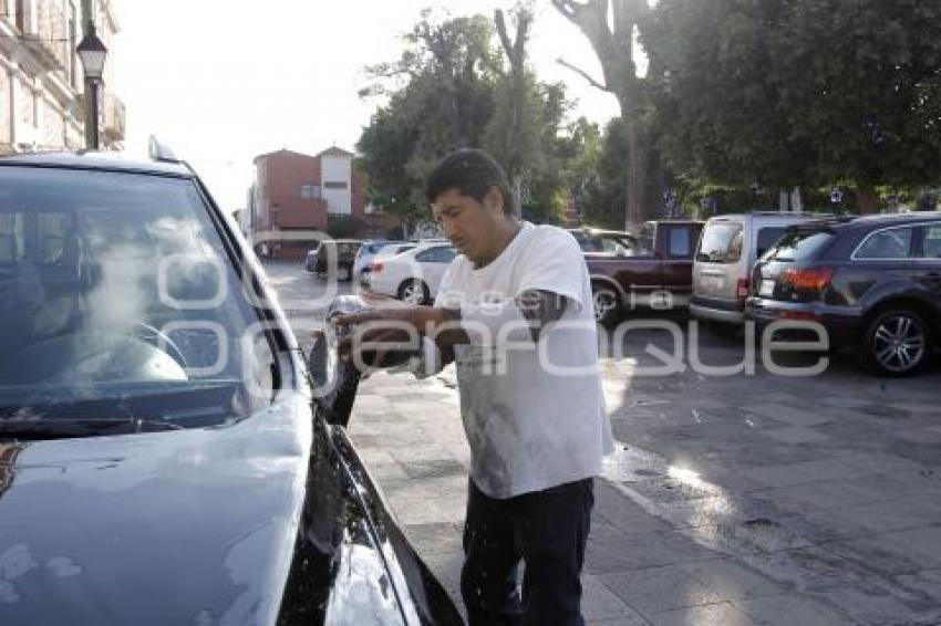 EMPADRONARÁ AYUNTAMIENTO ASEADORES DE VEHÍCULOS