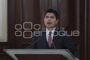 RECONOCIMIENTO AL MÉRITO EMPRESARIAL