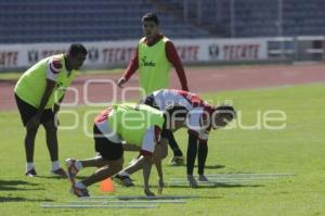 ENTRENAMIENTO LOBOS BUAP
