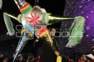 ENCIENDE RECTOR BUAP ÁRBOL NAVIDAD