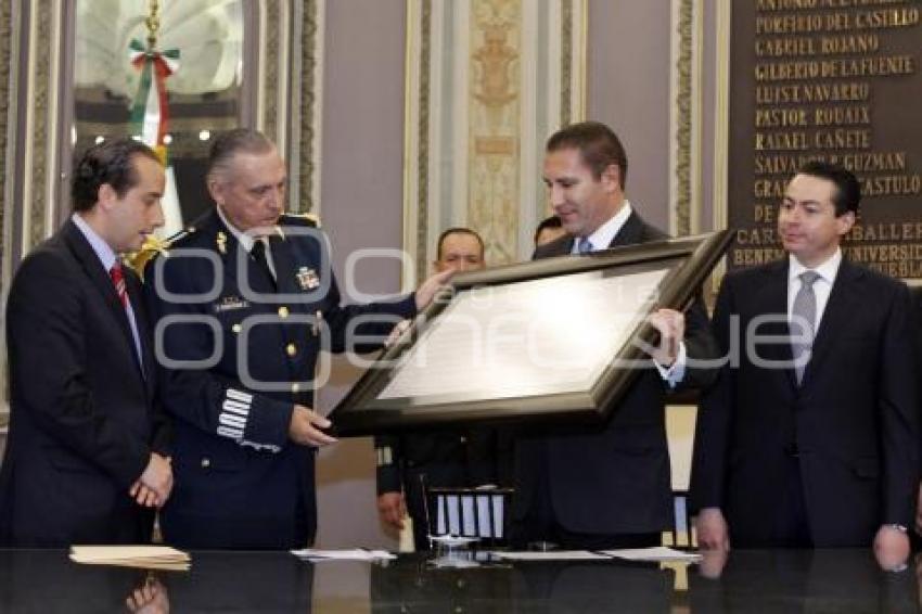 DEVELACIÓN LETRAS DE ORO EJERCITO MEXICANO . CONGRESO DEL ESTADO