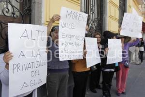 MUJERES EN CONTRA DE LA PRIVATIZACIÓN DEL AGUA