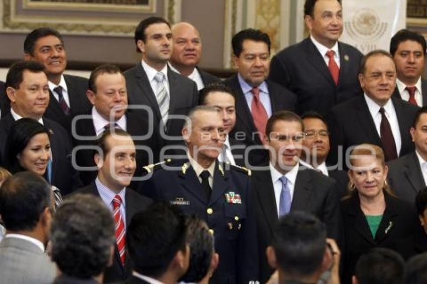 DEVELACIÓN LETRAS DE ORO EJERCITO MEXICANO . CONGRESO DEL ESTADO