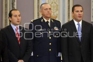 DEVELACIÓN LETRAS DE ORO EJERCITO MEXICANO . CONGRESO DEL ESTADO