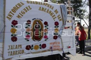 PEREGRINOS EN LA AUTOPISTA