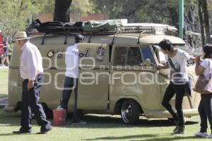 EXPOSICIÓN DEL AUTOMÓVIL ANTIGUO