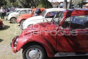 EXPOSICIÓN DEL AUTOMÓVIL ANTIGUO