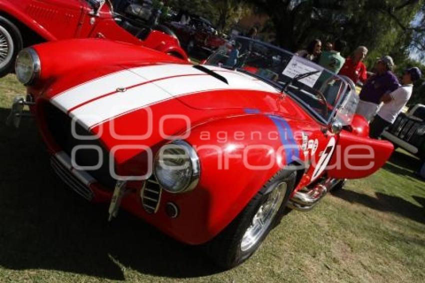 XXX SALÓN DEL AUTOMÓVIL ANTIGUO