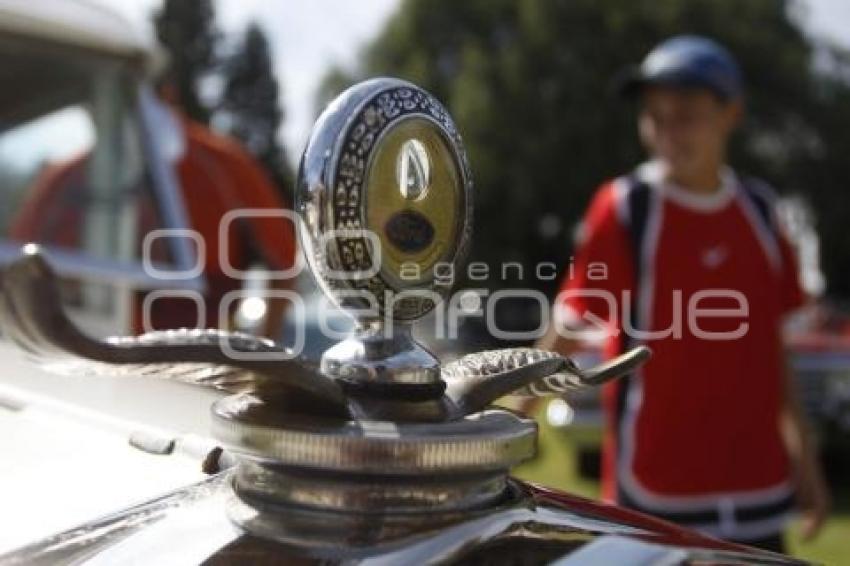 XXX SALÓN DEL AUTOMÓVIL ANTIGUO