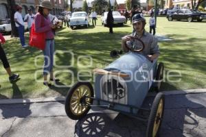 XXX SALÓN DEL AUTOMÓVIL ANTIGUO