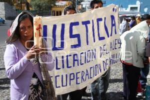 MANIFESTACIÓN POR DESPOJO DE UNA IGLESIA