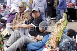 PEREGRINOS A LA BASILICA DE GUADALUPE POR PASO DE CORTES