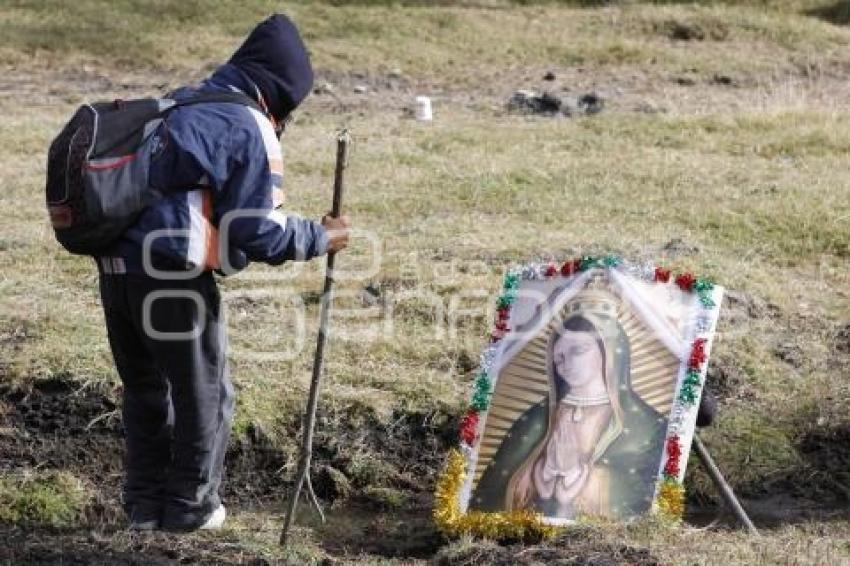 PEREGRINOS A LA BASILICA DE GUADALUPE POR PASO DE CORTES