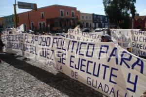 MANIFESTACIÓN POR DESPOJO DE UNA IGLESIA