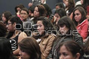 PRESENTACIÓN DEL LIBRO EL BRASIER DE MAMÁ