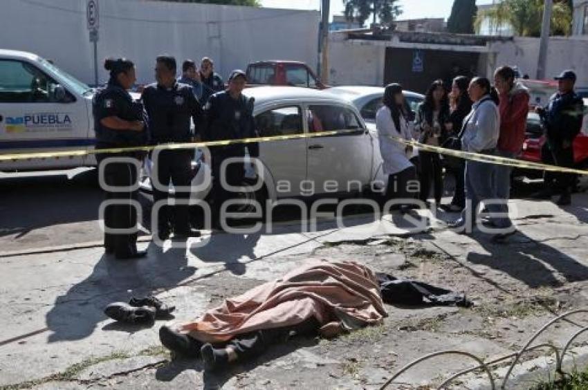 MUERE EN VÍA PÚBLICA