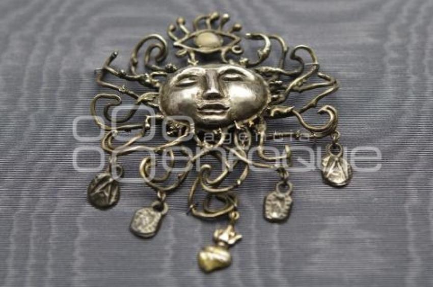 MUSEO AMPARO . ARTIFICIOS - PLATA Y DISEÑO EN MÉXICOMUSEO AMPARO . ARTIFICIOS - PLATA Y DISEÑO EN MÉXICO