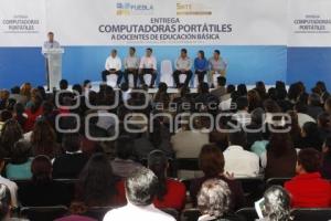 RMV. ENTREGA DE COMPUTADORAS A DOCENTES