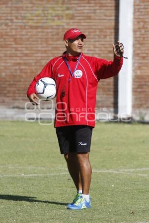 ENTRENAMIENTO DOMINICAL LOBOS BUAP