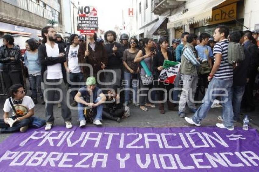 MANIFESTACIÓN CONTRA LA REFORMA ENERGÉTICA