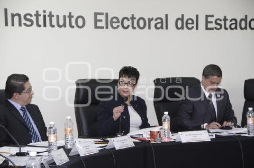 SESIÓN IEE