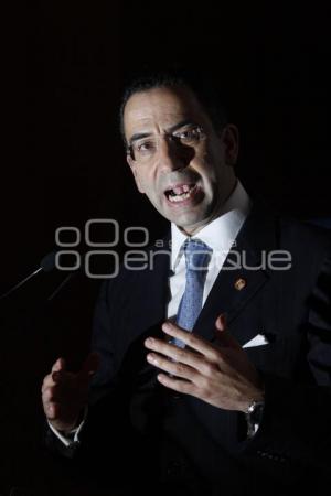 SENADOR JAVIER LOZANO ALARCÓN