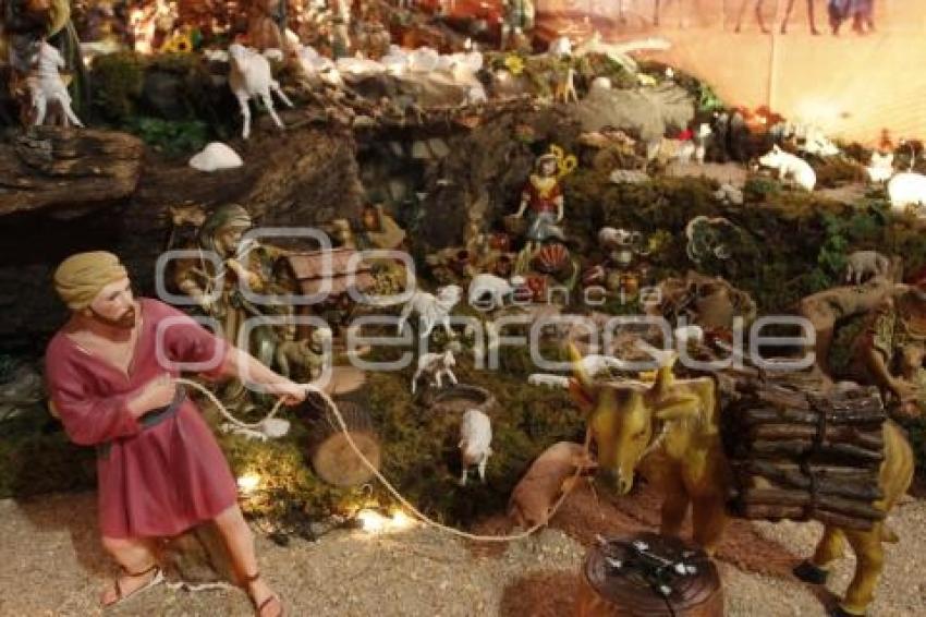 EXHIBICIÓN DE NACIMIENTO FAMILIA HERNÁNDEZ PÉREZ