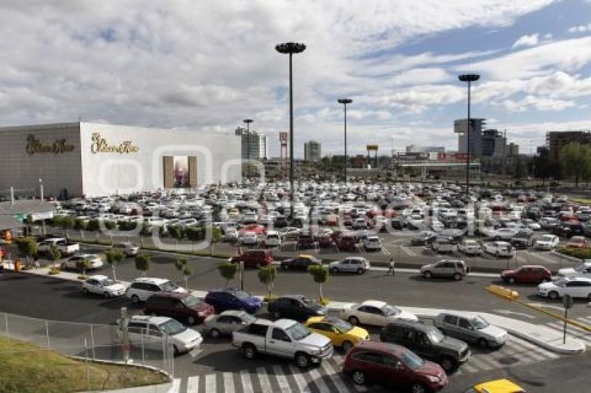 AFLUENCIA VEHÍCULAR. ZONAS COMERCIALES