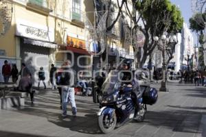 OPERATIVO EN CALLE 5 DE MAYO