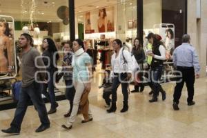 COMPRAS NAVIDEÑAS . ANGELÓPOLIS