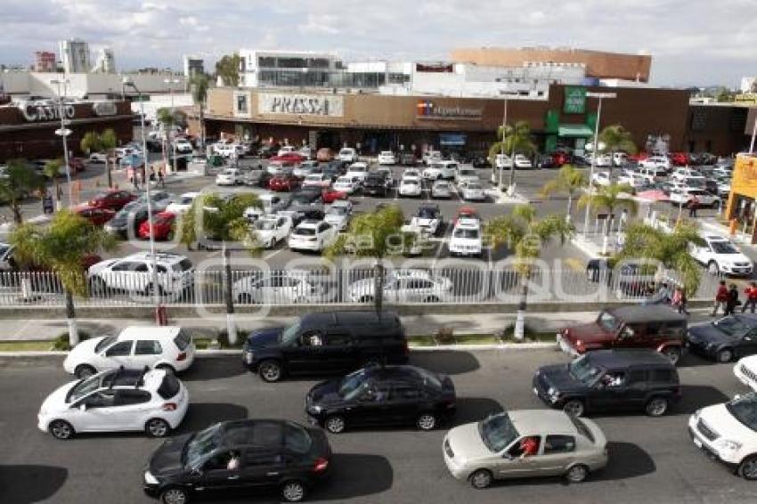 AFLUENCIA VEHÍCULAR. ZONAS COMERCIALES