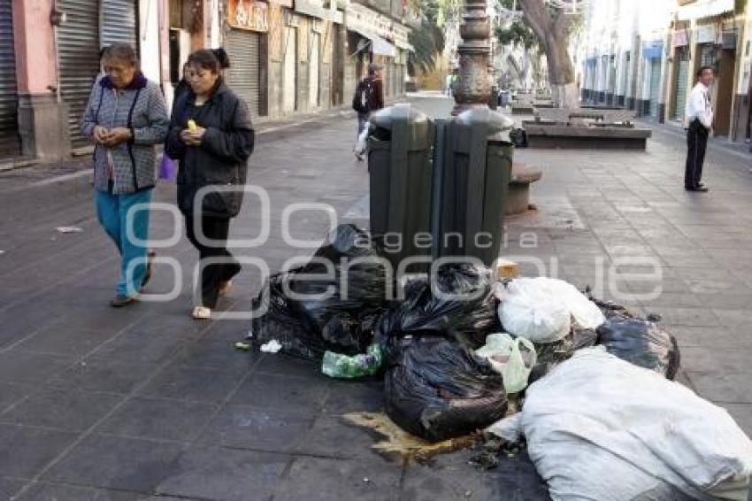 BASURA EN LAS CALLES